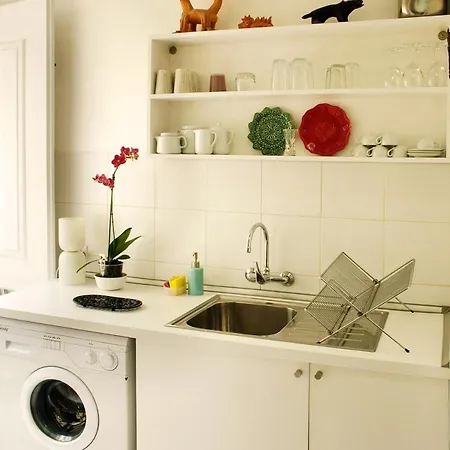 Quiet And Charming Free Private Parking Apartamento *