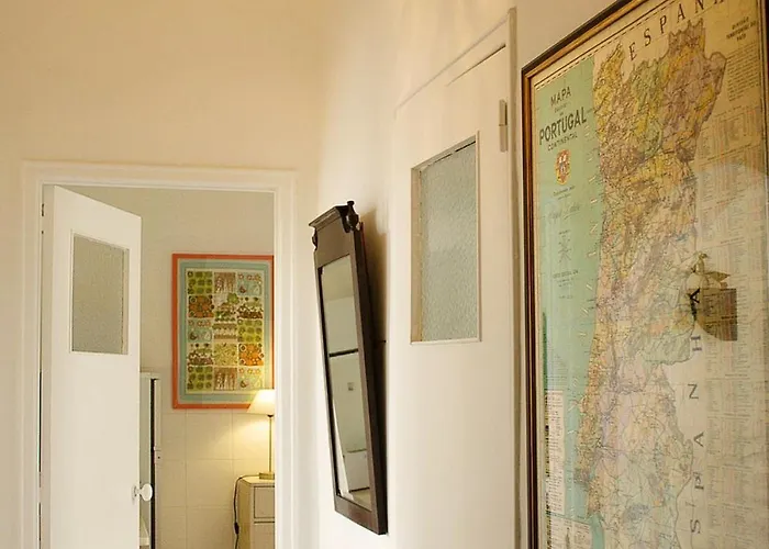 Quiet And Charming Free Private Parking Appartement