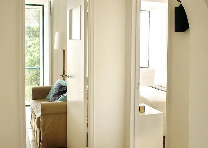 Appartement Quiet And Charming Free Private Parking Lissabon