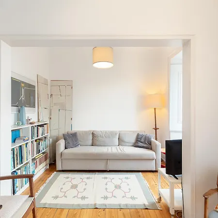Quiet And Charming Free Private Parking * Lisbon