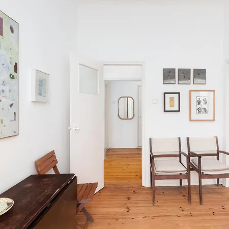 Quiet And Charming Free Private Parking *