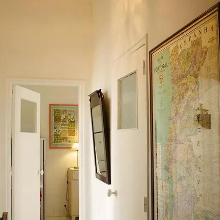 Quiet And Charming Free Private Parking Apartamento